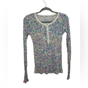 Sundry Vida Floral Henley Top